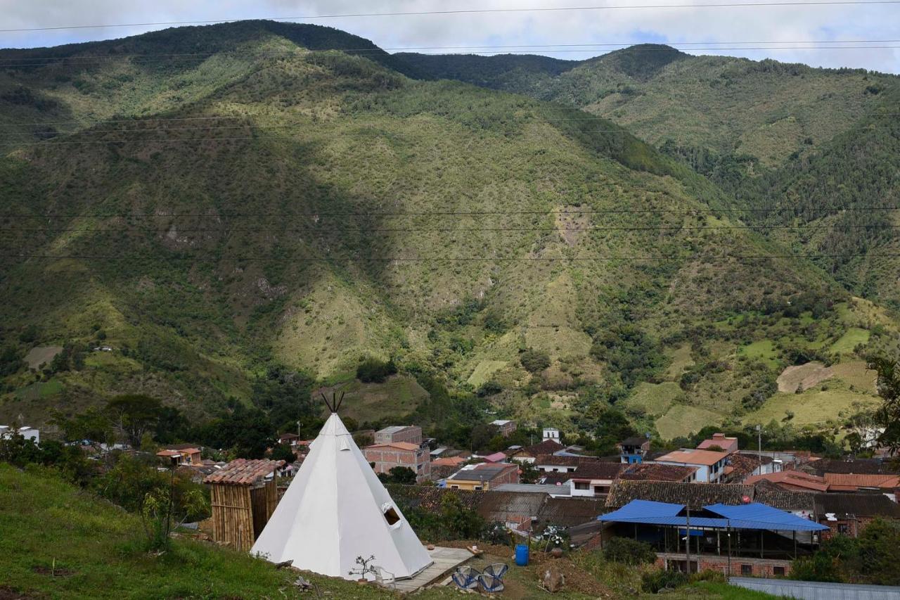 Hostal Las Valkirias Matanza Exteriér fotografie